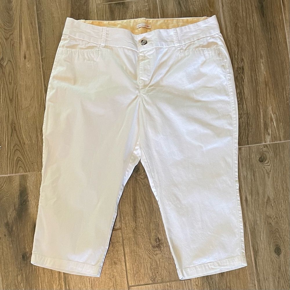 DOCKERS Size 18 Ladies White Cropped Trousers
